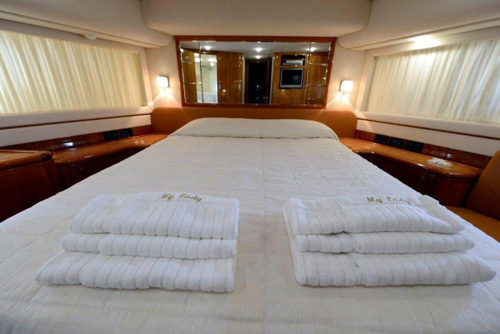 Botel Yacht My Lady